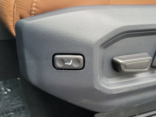2026 Toyota Tundra 1794 Edition - Photo 12