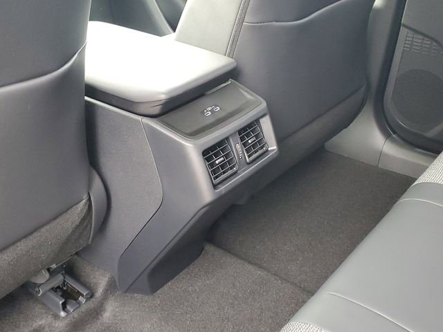 2026 Toyota bZ XLE - Photo 29