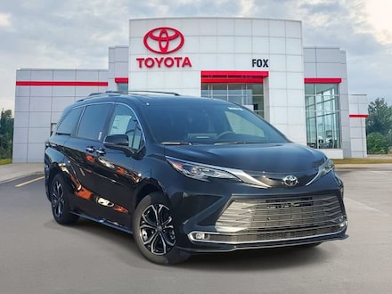 2026 Toyota Sienna Platinum Van Passenger Van