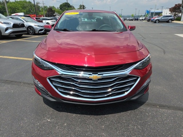 Used 2022 Chevrolet Malibu 1LT with VIN 1G1ZD5ST6NF104358 for sale in Rochester, MI