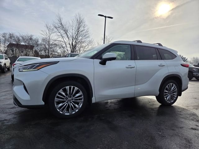 2023 Toyota Highlander Sport Utility 