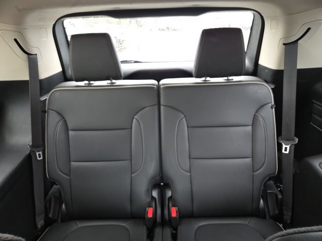 2023 GMC Acadia Denali - Photo 27