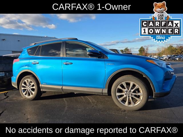 2017 Toyota RAV4 Hybrid Limited photo 3