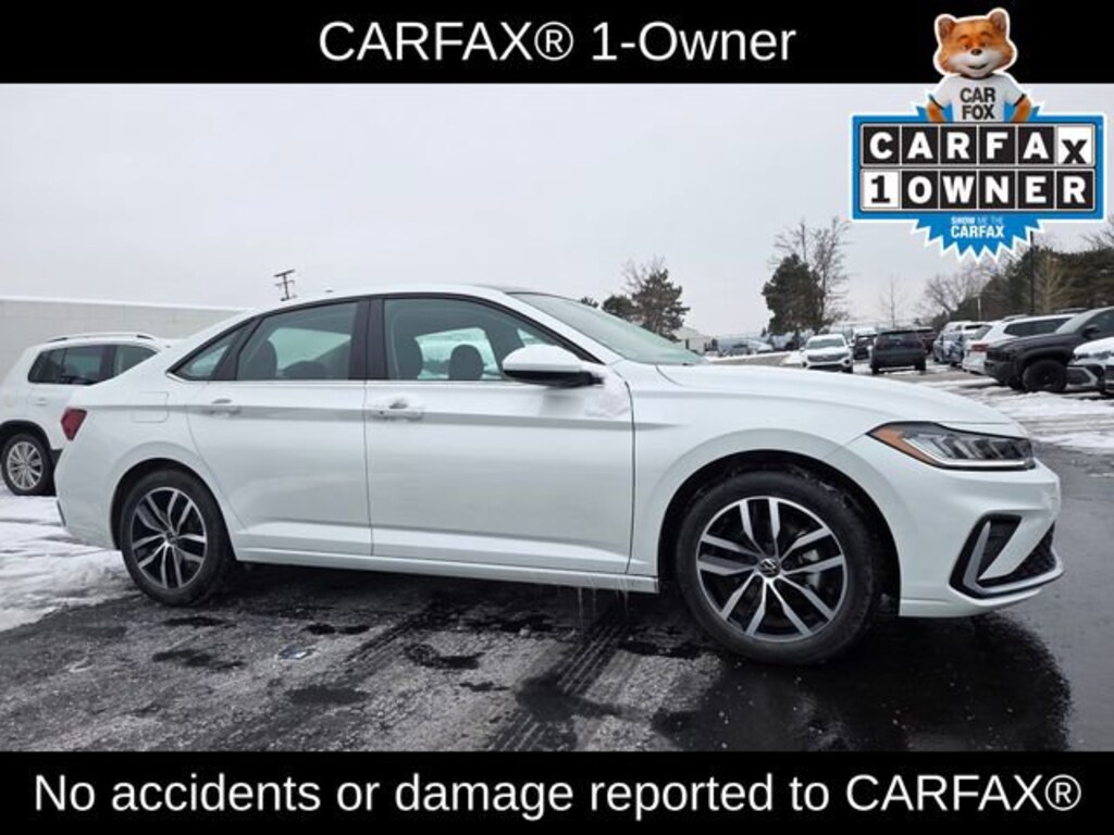 Used 2025 Volkswagen Jetta 1.5T SE Sedan