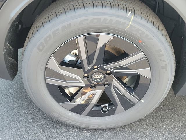 2026 Toyota C-HR SE - Photo 5