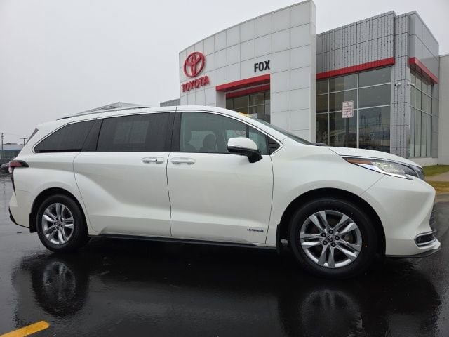 2021 Toyota Sienna Passenger Van 