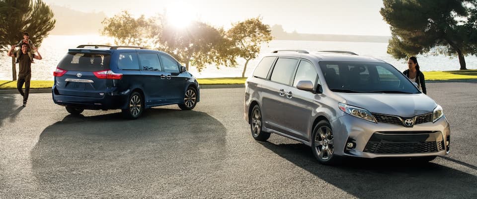 2019 Toyota Sienna A family by a lake in their Toyota Siennas
