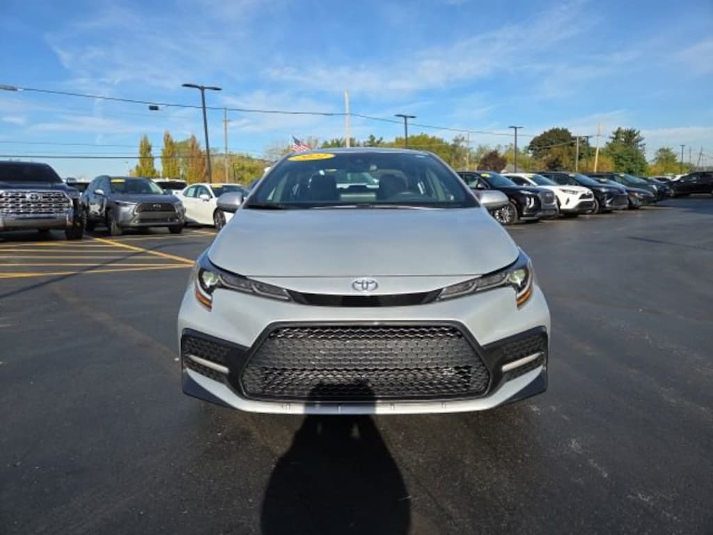 Used 2022 Toyota Corolla SE Sedan