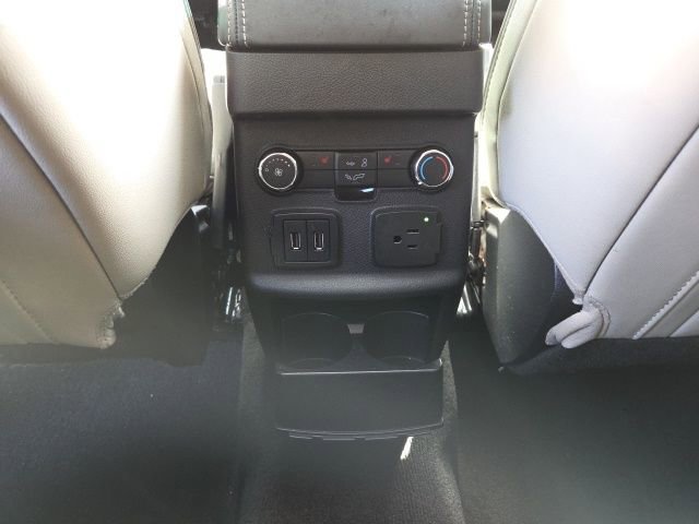 2017 Ford Explorer Platinum - Photo 22