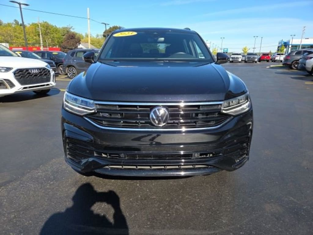Used 2023 Volkswagen Tiguan 2.0T SE R-Line Black Sport Utility