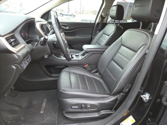2023 GMC Acadia Denali - Photo 11