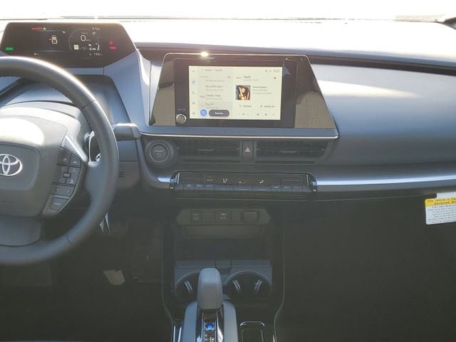 2026 Toyota Prius LE - Photo 24