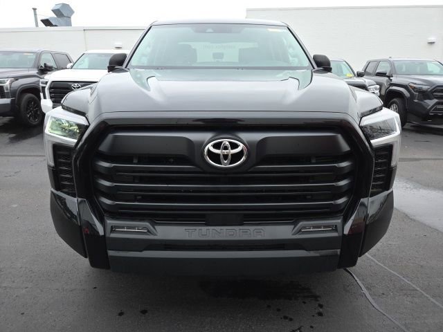 2024 Toyota Tundra SR5 photo 2