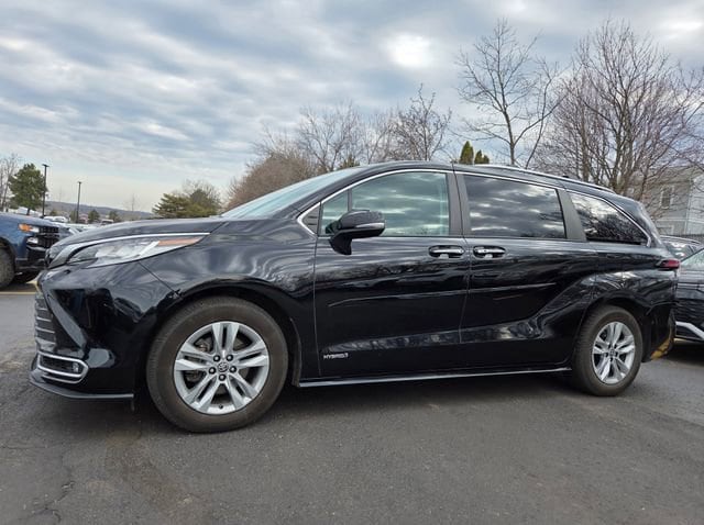 2021 Toyota Sienna Passenger Van 