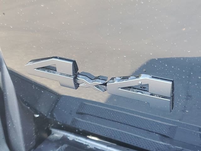 2025 Toyota Tacoma TRD Sport - Photo 6