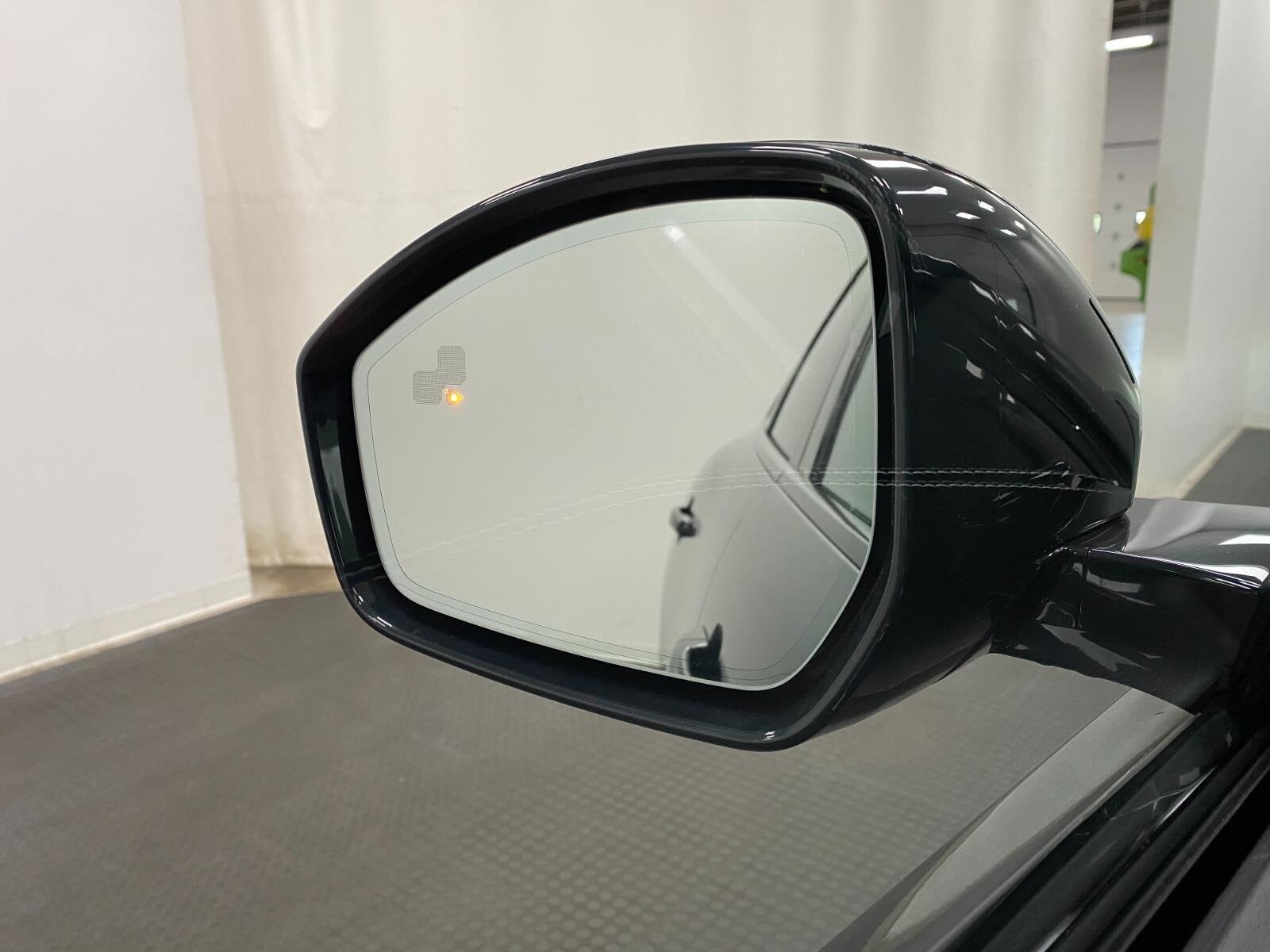 2026 Jaguar F-Pace R-Dynamic S - Photo 19