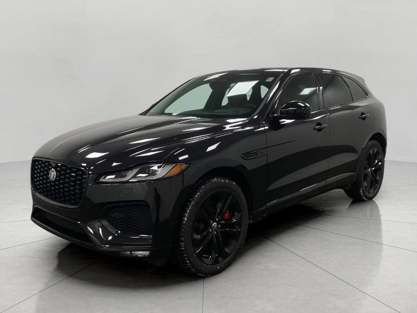 2026 Jaguar F-Pace R-Dynamic S's photo