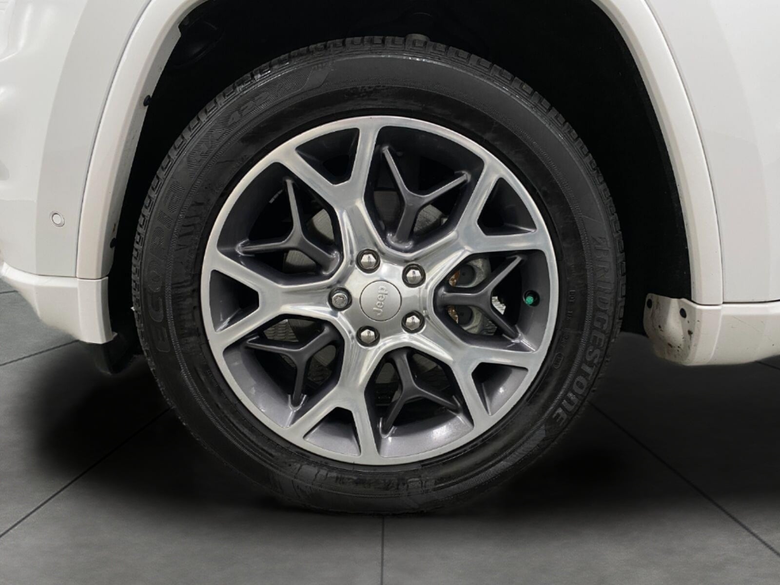2019 Jeep Grand Cherokee Overland - Photo 14