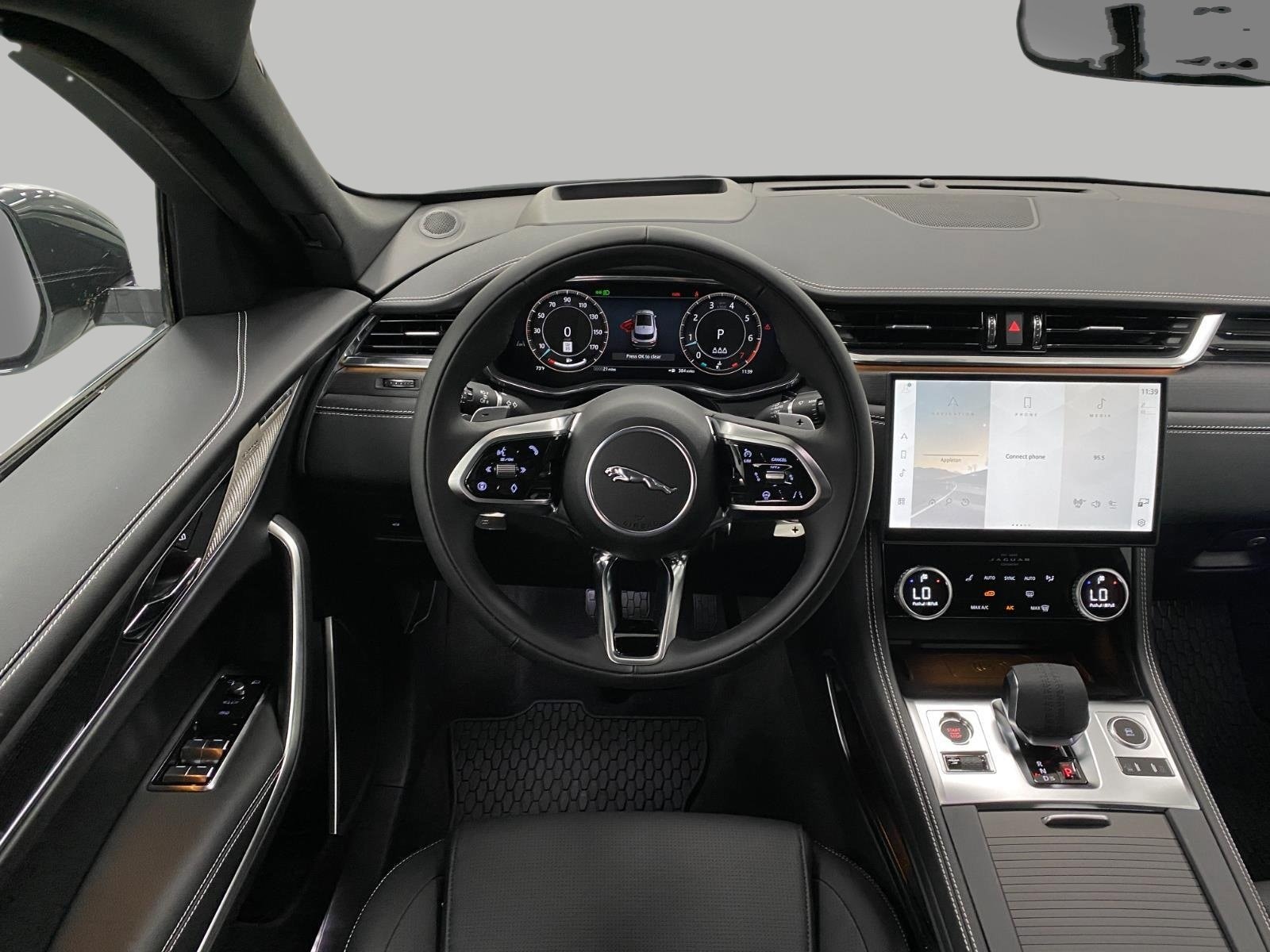 2026 Jaguar F-Pace R-Dynamic S - Photo 13