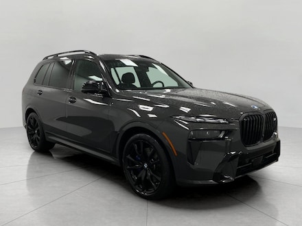 2025 BMW X7 M60i SUV
