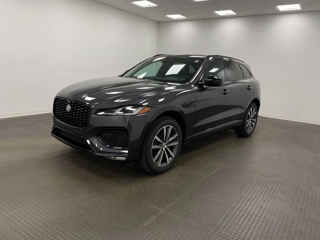 2026 Jaguar F-PACE P400 R-Dynamic S's photo