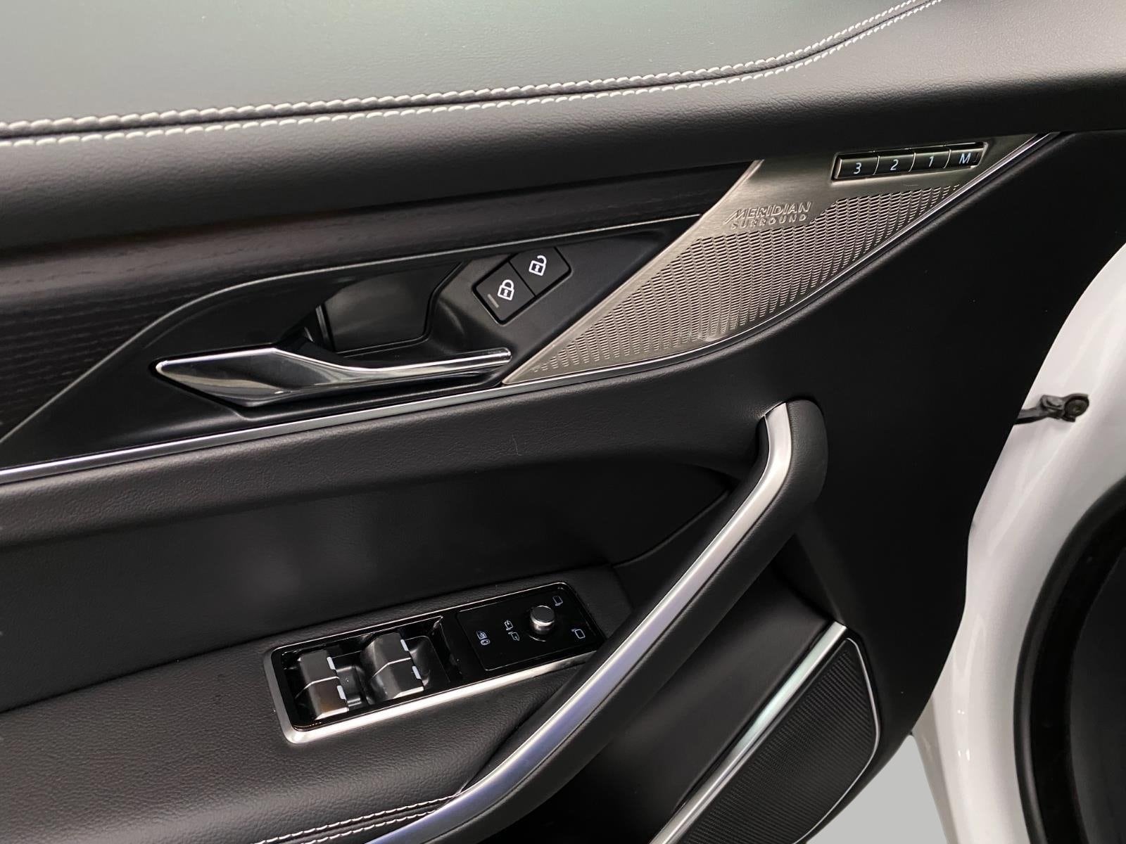 2026 Jaguar F-Pace R-Dynamic S - Photo 32