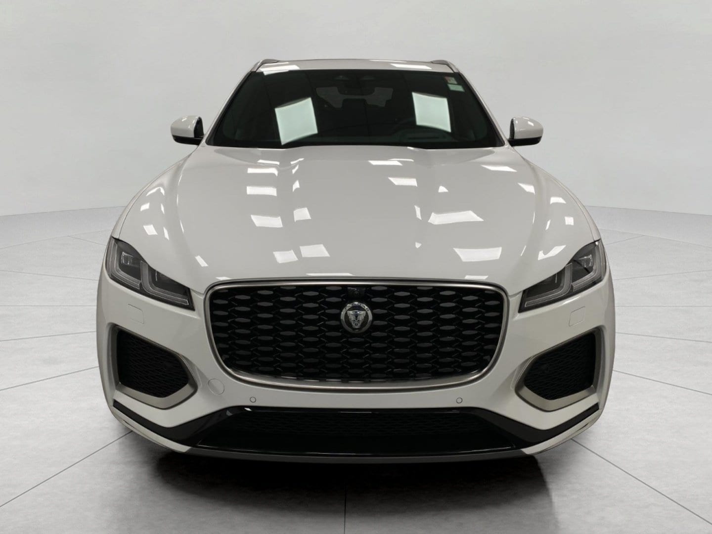 2026 Jaguar F-Pace R-Dynamic S - Photo 10