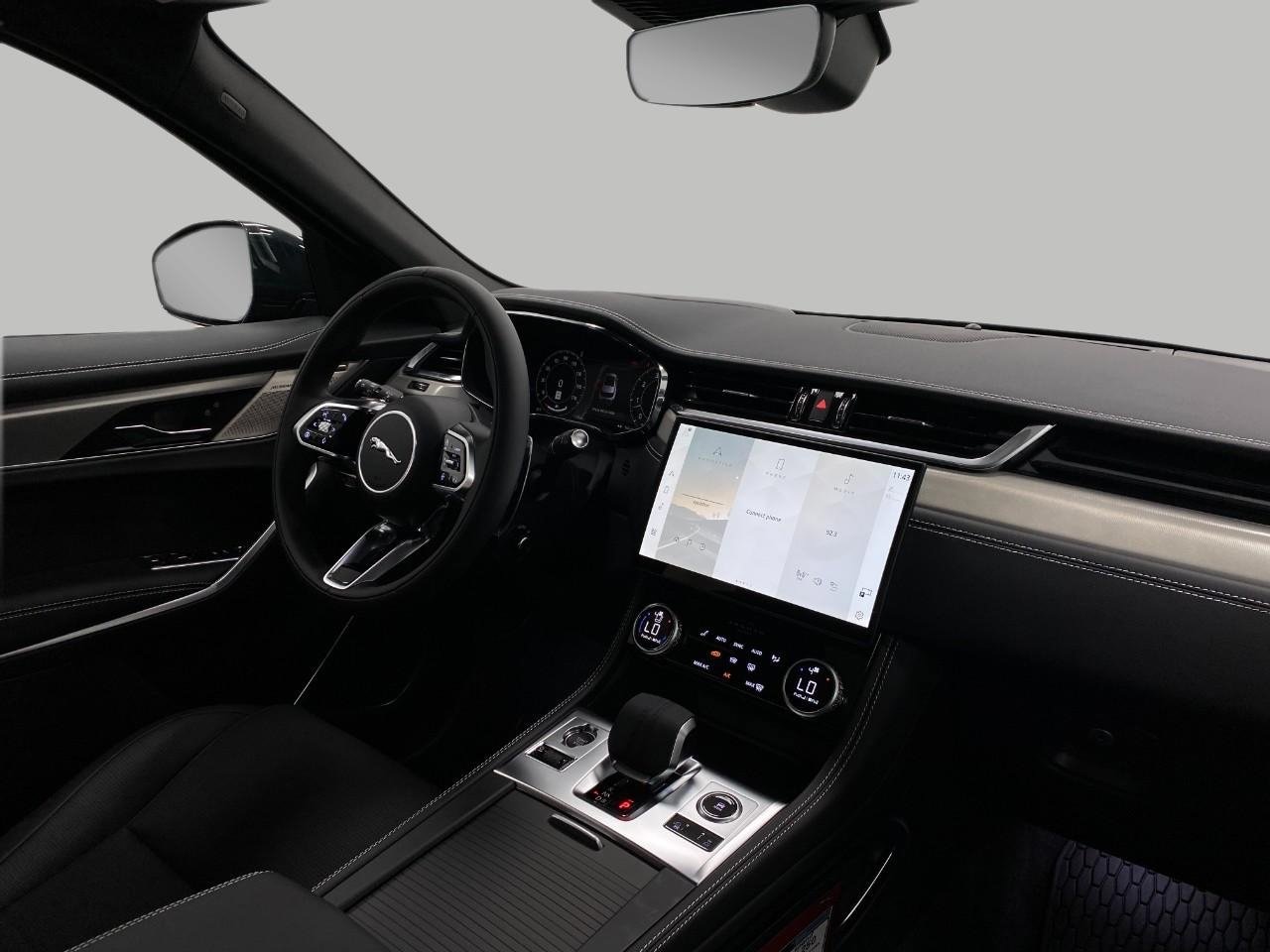 2026 Jaguar F-Pace R-Dynamic S - Photo 18