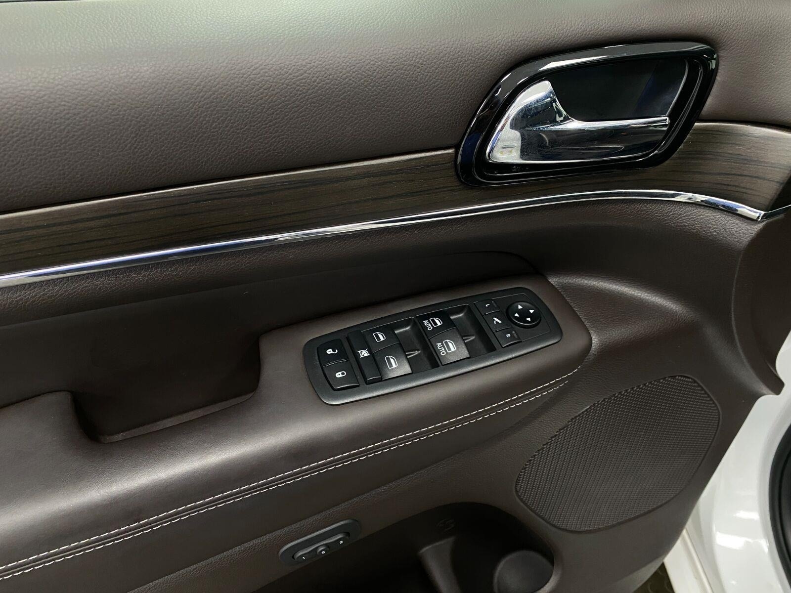 2019 Jeep Grand Cherokee Overland - Photo 30