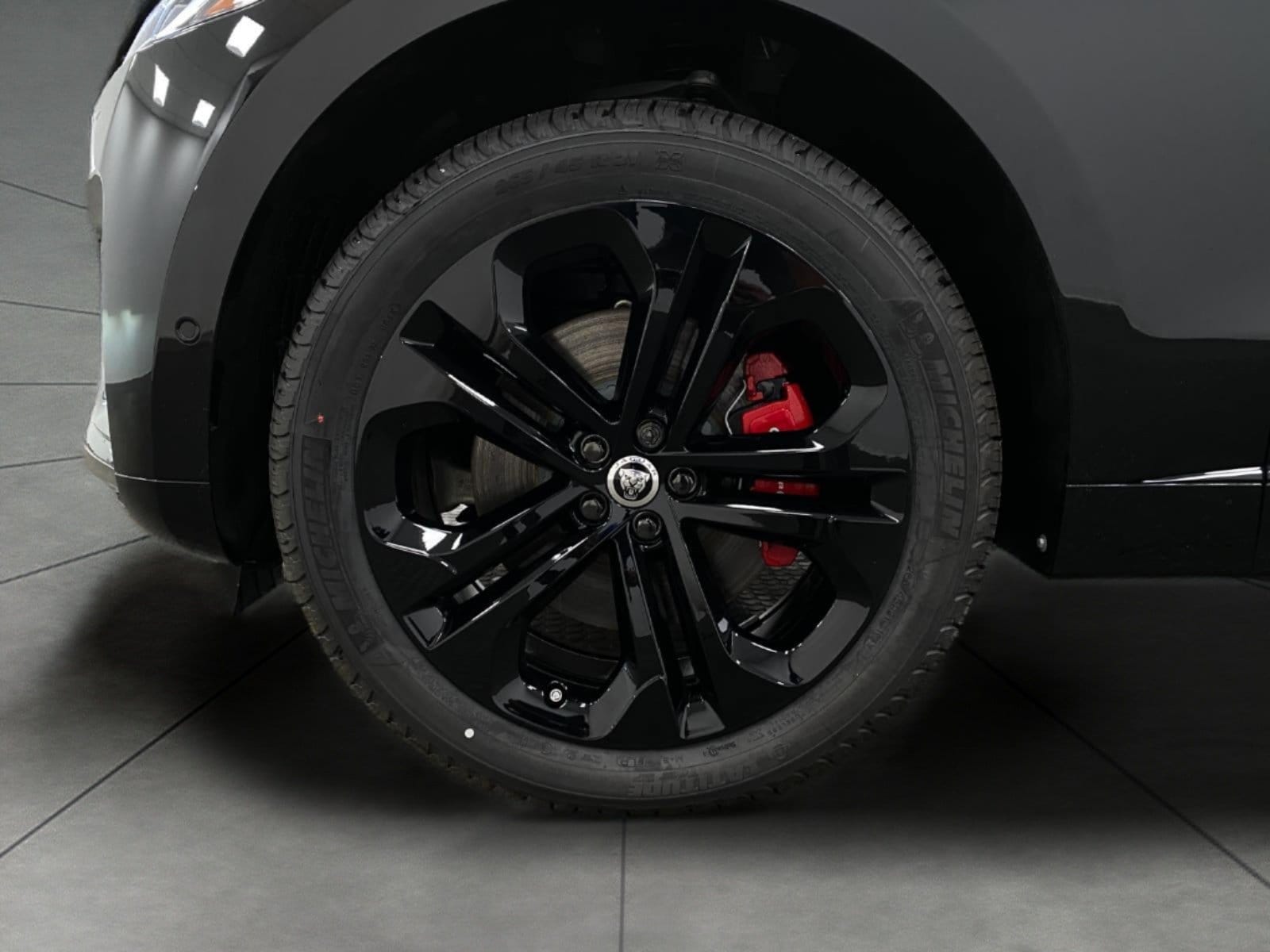 2026 Jaguar F-Pace R-Dynamic S - Photo 12