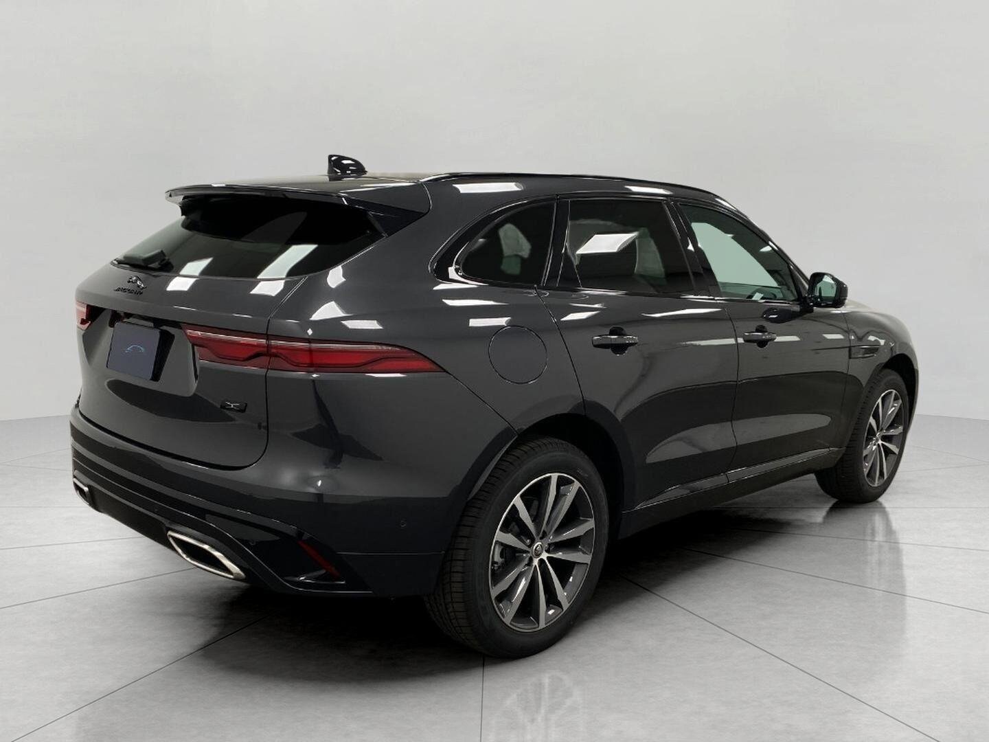 2026 Jaguar F-Pace R-Dynamic S - Photo 39