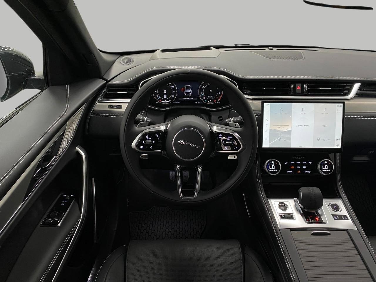 2026 Jaguar F-Pace R-Dynamic S - Photo 13