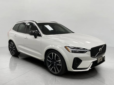2024 Volvo XC60 plug-in hybrid T8 Ultimate Dark SUV