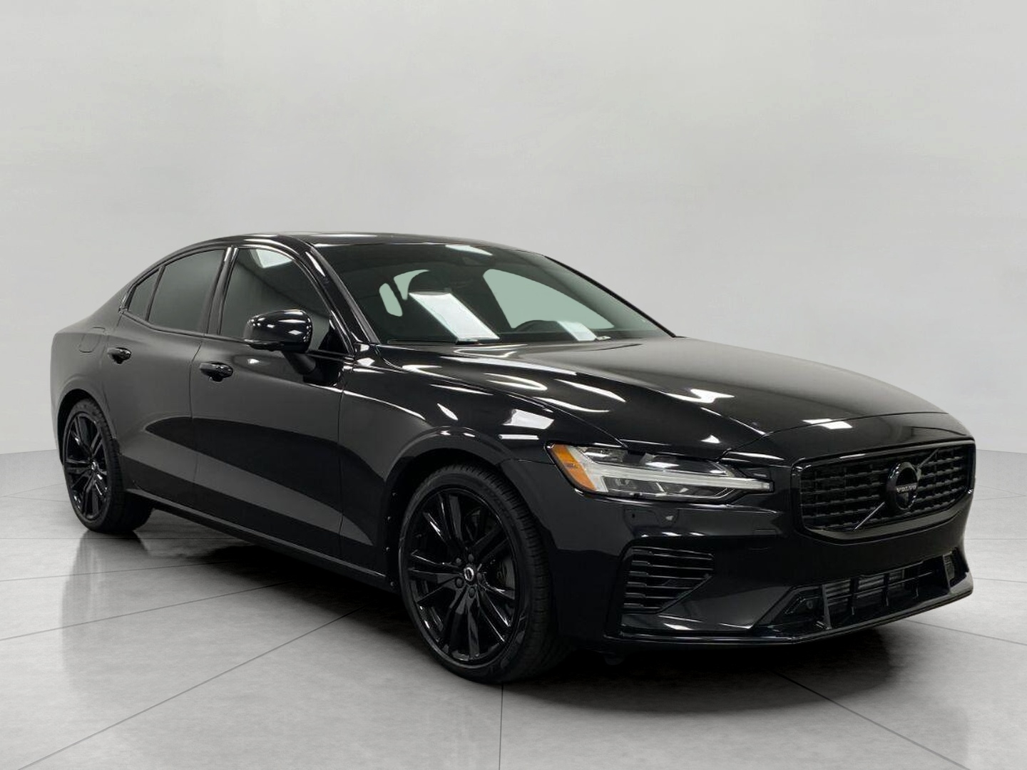 2022 Volvo S60