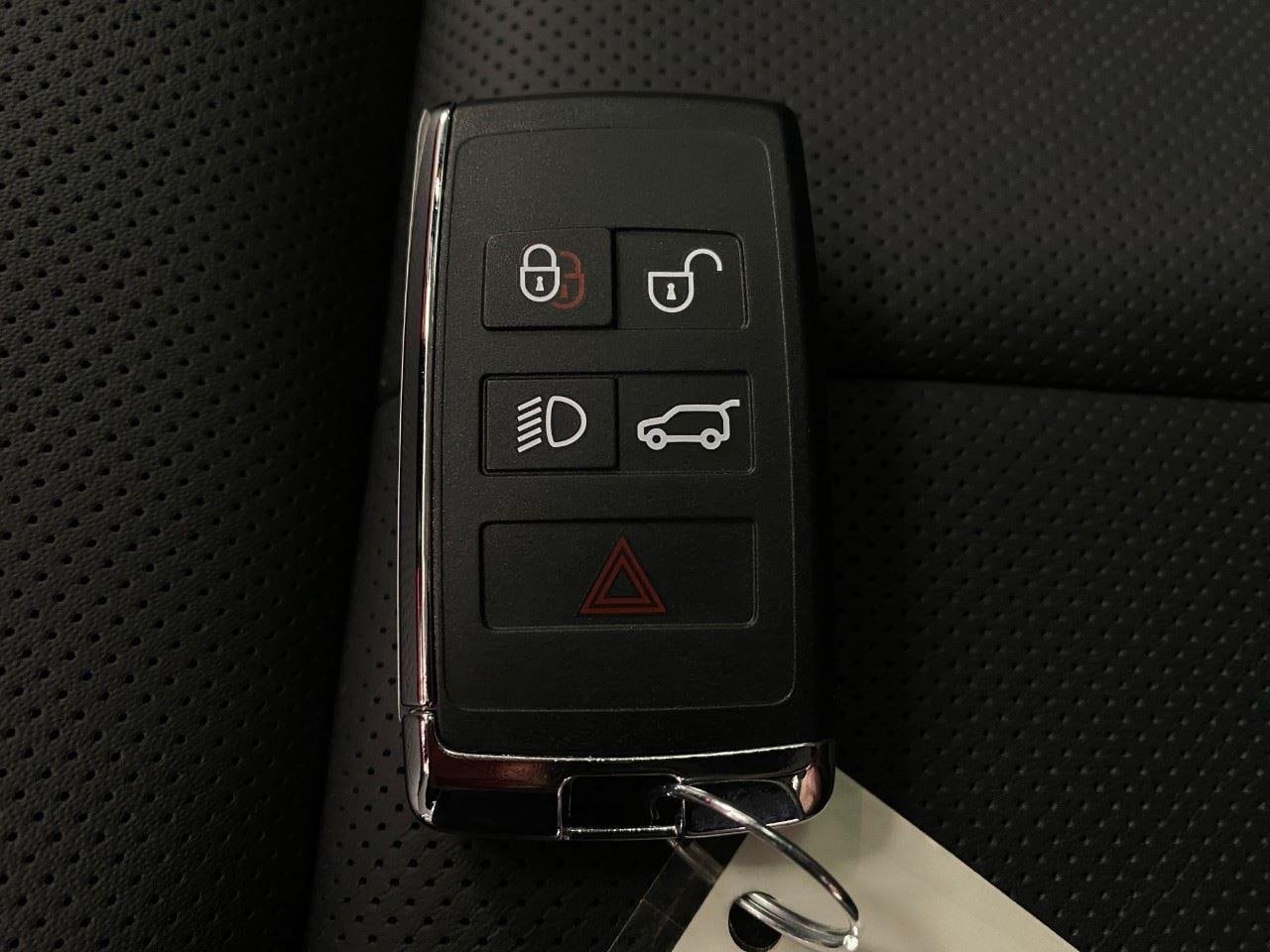 2026 Land Rover Range Rover SE - Photo 69