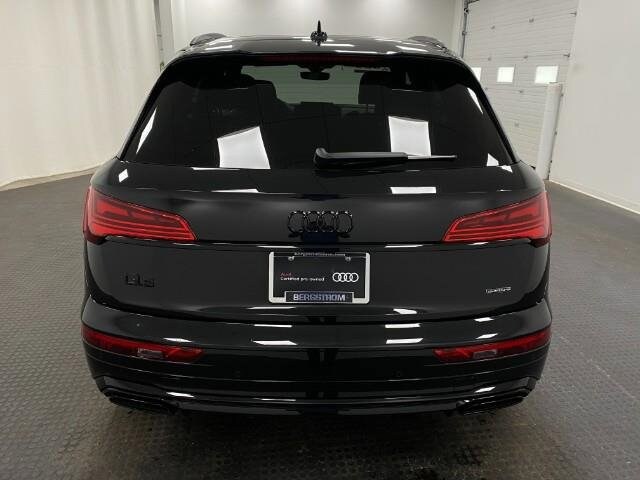 2025 Audi Q5 45 S line Premium photo 4