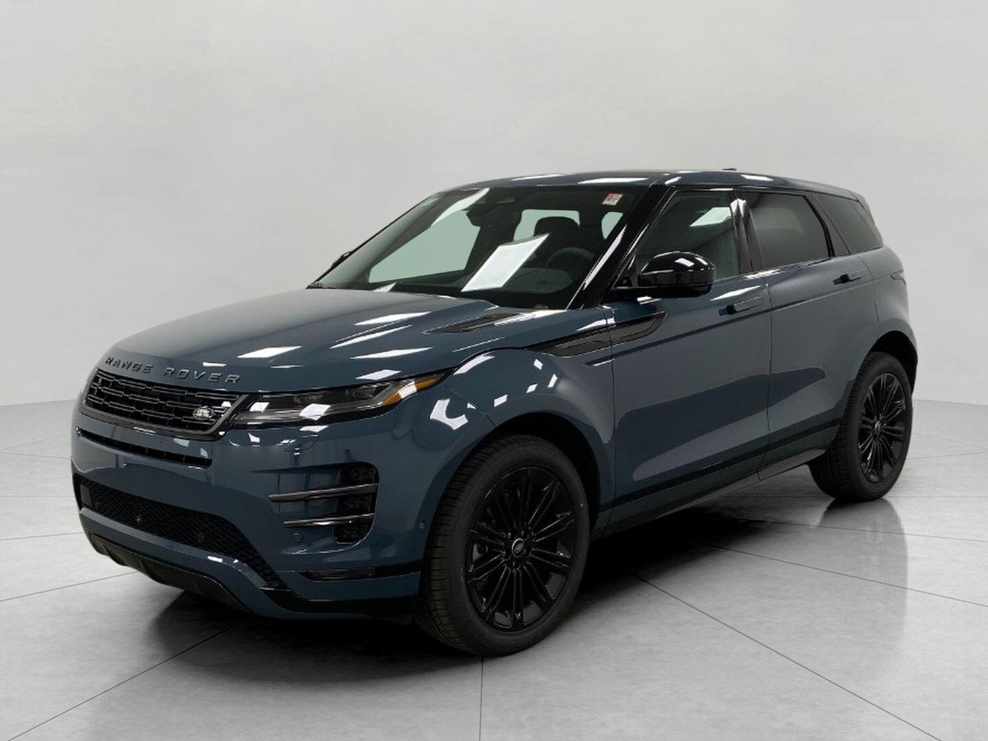 2026 Land Rover Range Rover Evoque Dynamic SE