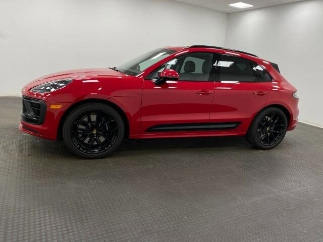 2024 Porsche Macan GTS photo 2