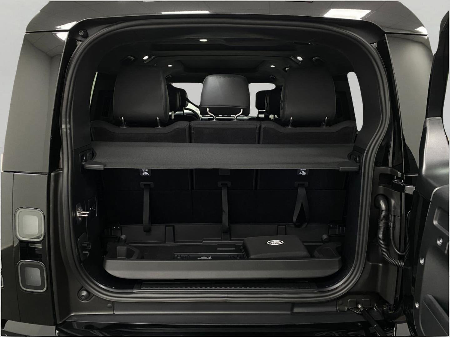 2026 Land Rover Defender V8 - Photo 42