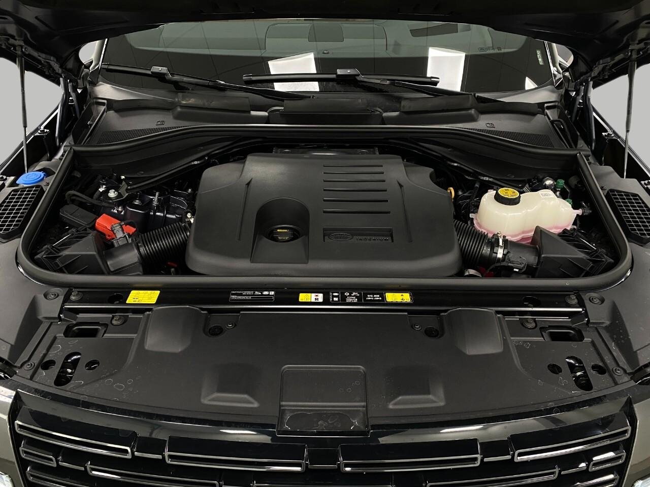 2026 Land Rover Range Rover SE - Photo 13