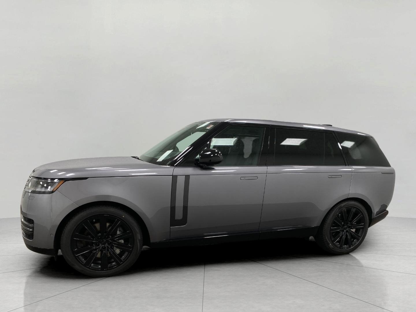 2026 Land Rover Range Rover SE - Photo 11