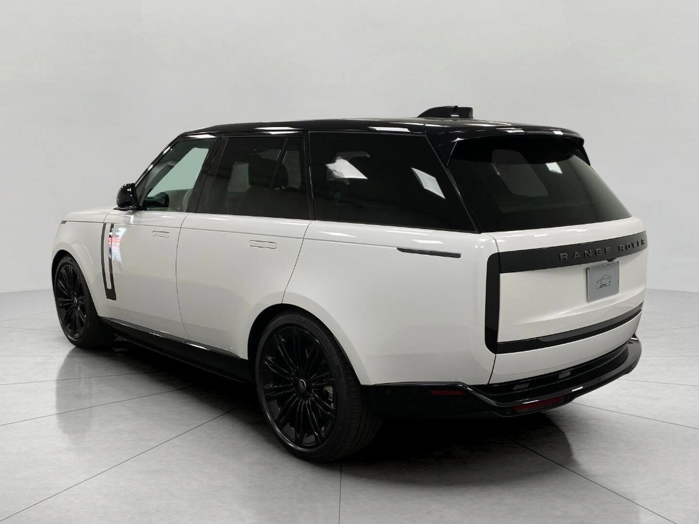 2025 Land Rover Range Rover SE - Photo 44
