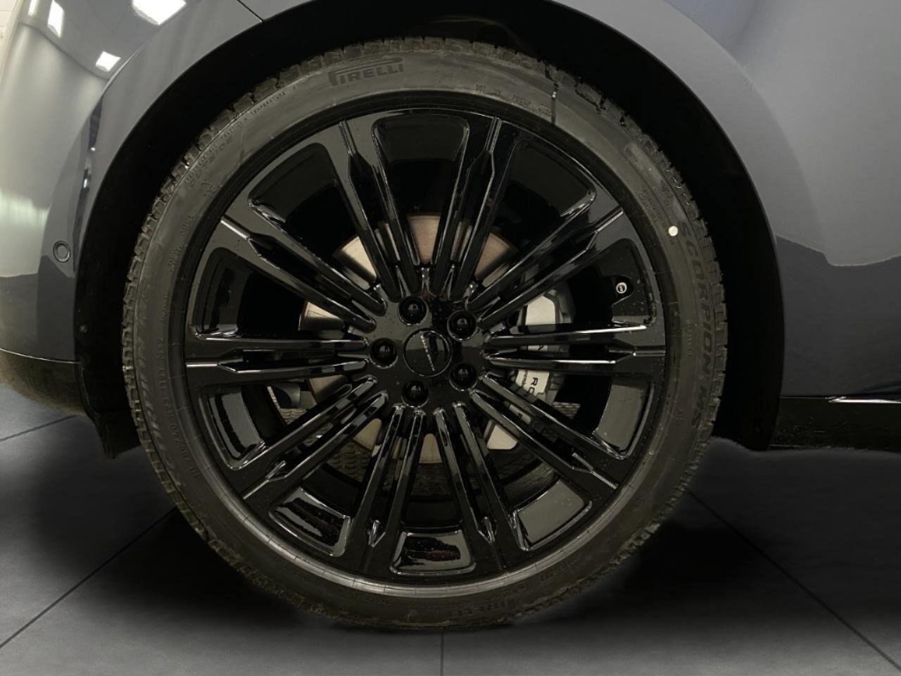 2026 Land Rover Range Rover SE - Photo 49