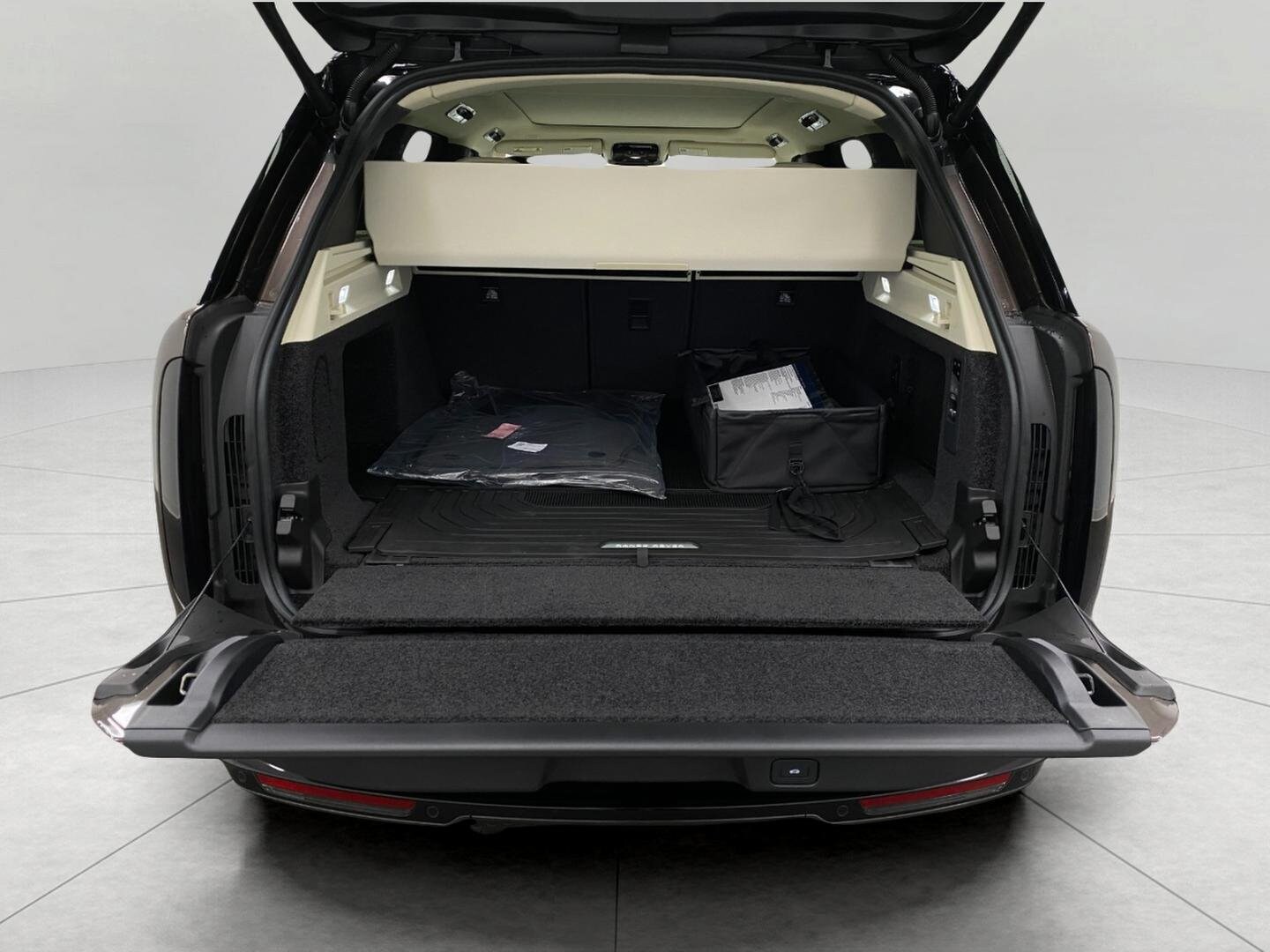 2026 Land Rover Range Rover SE - Photo 8