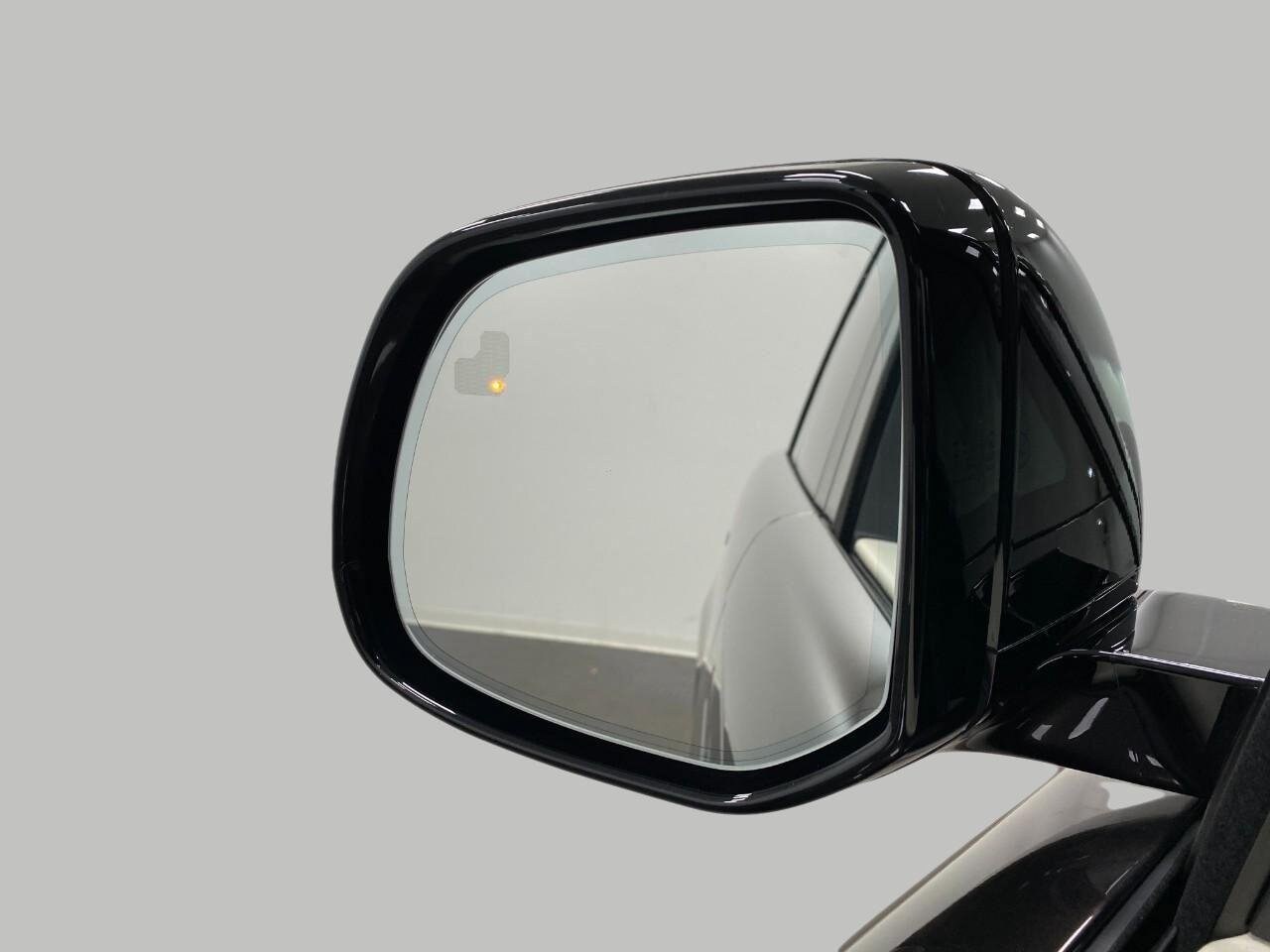 2026 Land Rover Range Rover SE - Photo 56