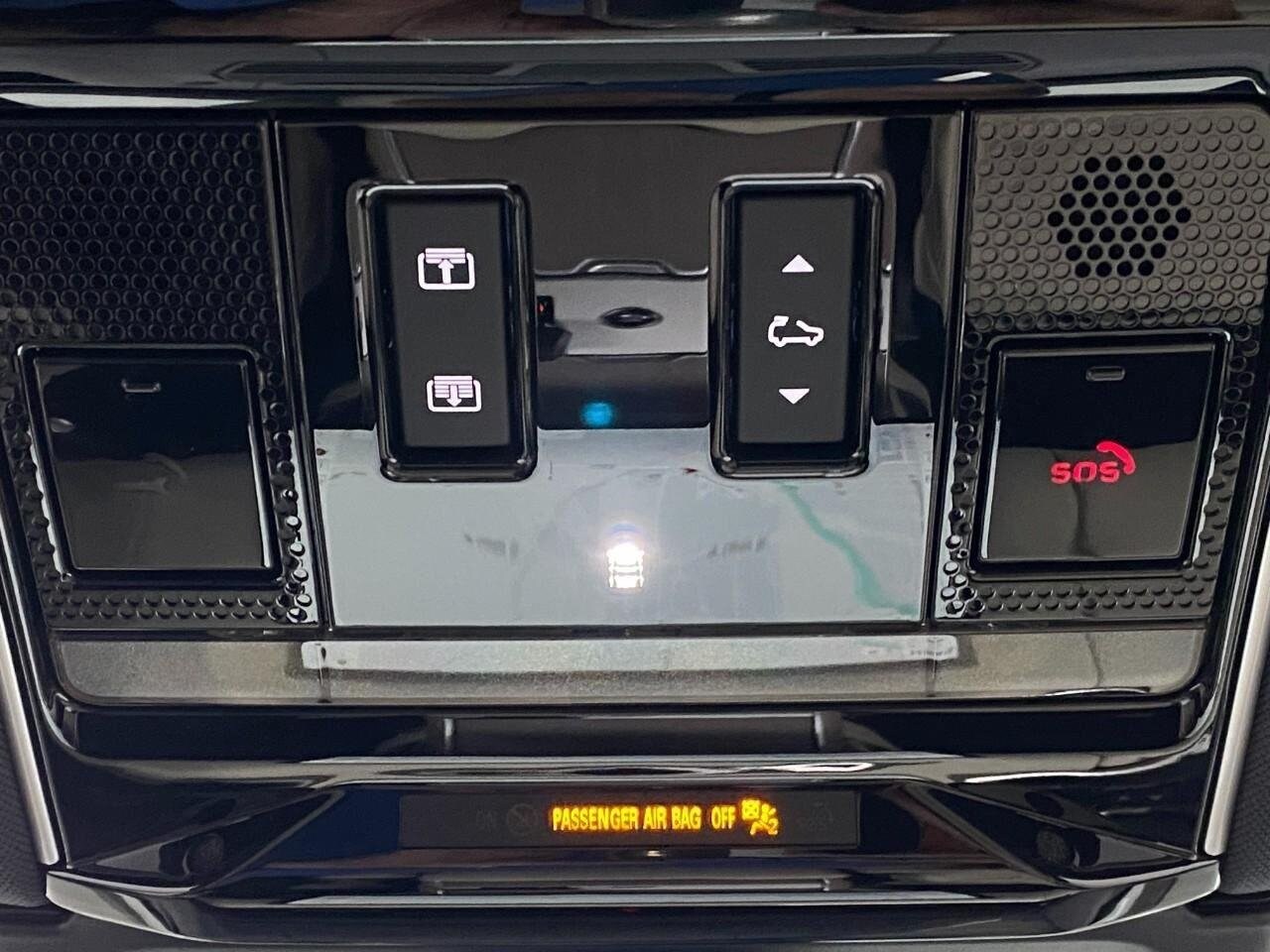 2025 Land Rover Range Rover SE - Photo 62