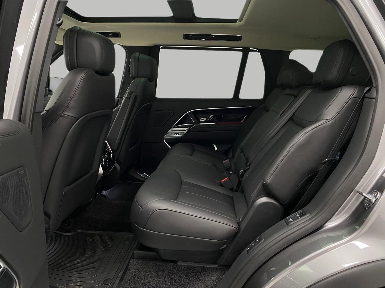 2026 Land Rover Range Rover SE - Photo 30