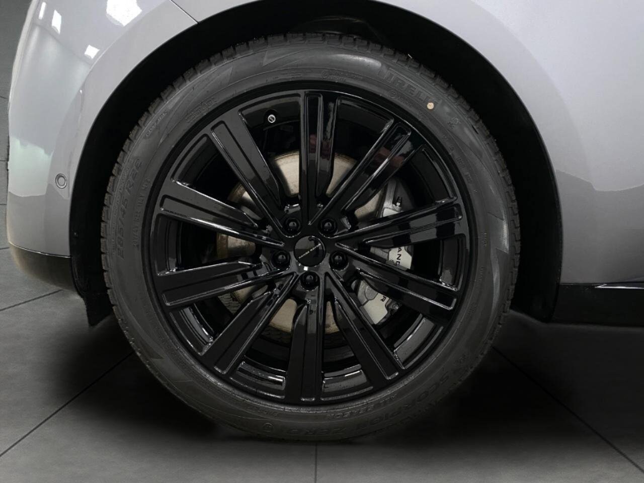 2026 Land Rover Range Rover SE - Photo 49