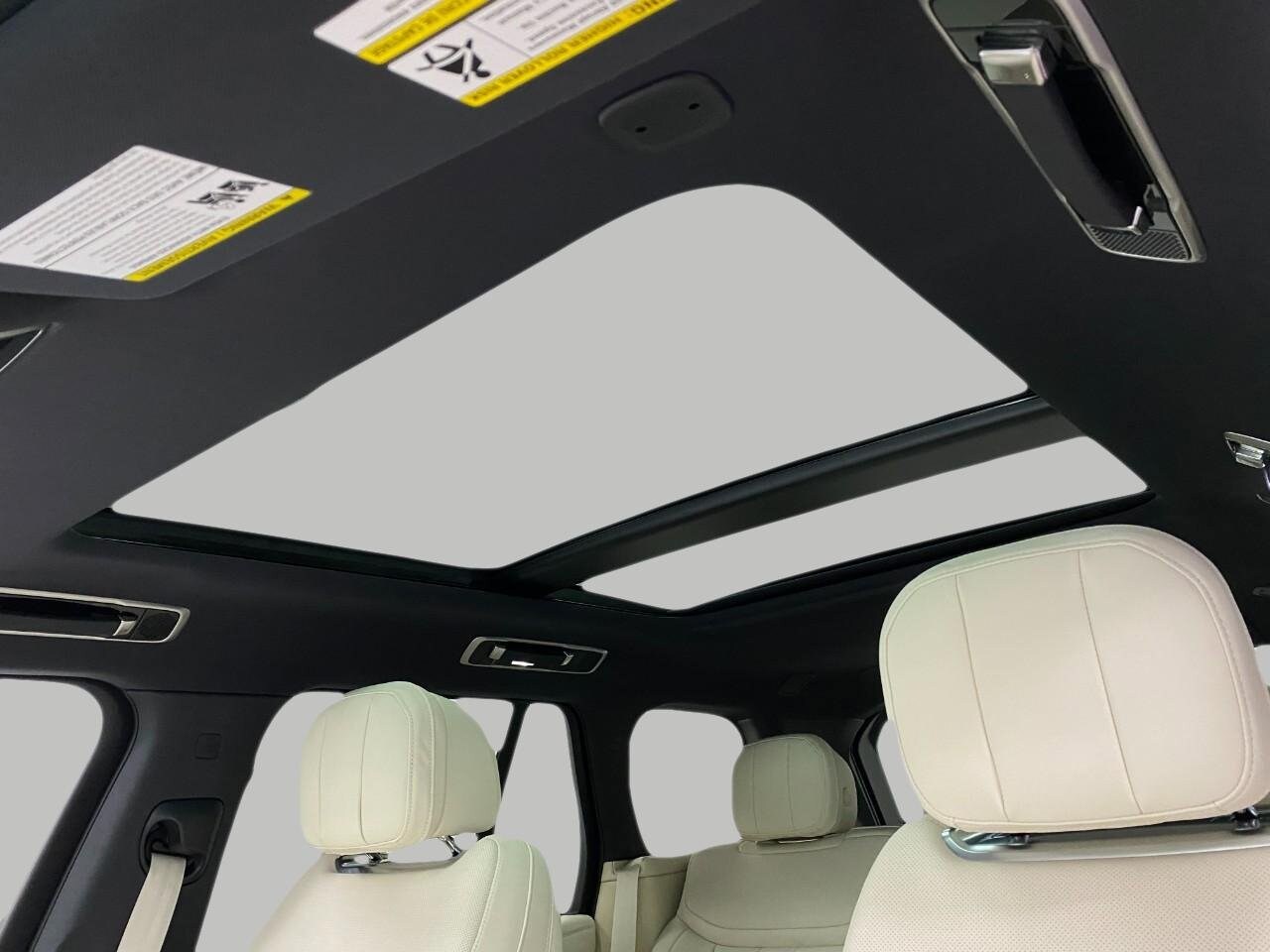 2025 Land Rover Range Rover SE - Photo 31