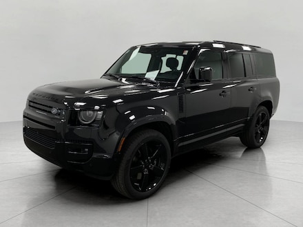 2026 Land Rover Defender 130 V8